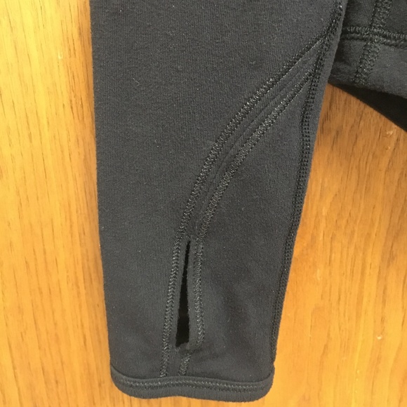 Lululemon Black Quilted Ice Queen Long Sleeve Top - Picture 10 of 13